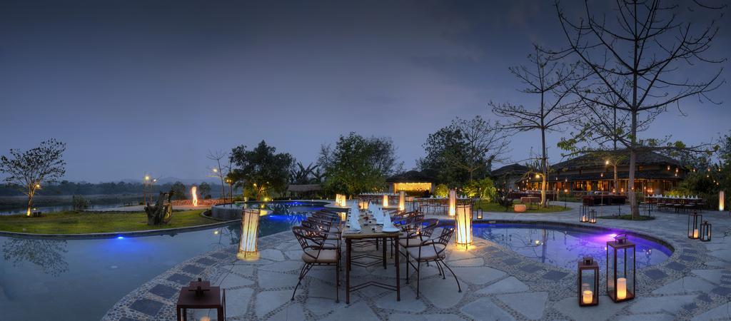 Barahi Jungle Lodge Meghauli Buitenkant foto