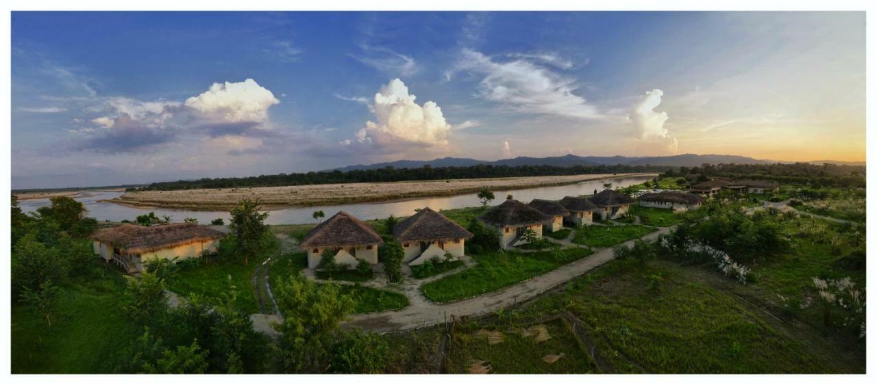 Barahi Jungle Lodge Meghauli Buitenkant foto