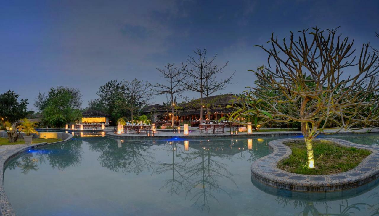 Barahi Jungle Lodge Meghauli Buitenkant foto